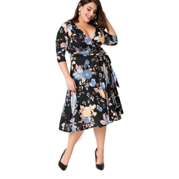 UNIQUE‎ VINTAGE dress black floral Kelsie stretch wrap 1X - Picture 1 of 12